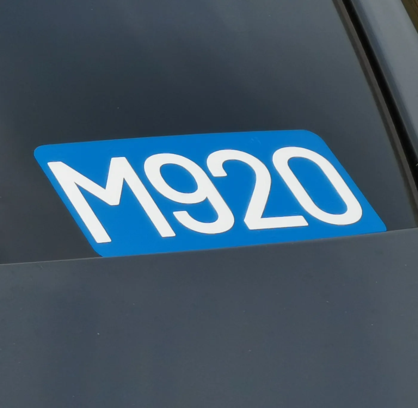 Personalisierte Ordnungsnummer für ein neu genehmigtes Fahrzeug